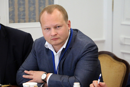 Вице-президент НОСТРОЙ Антон Мороз озвучил предложения нацобъединения по учету и оформлению трудовых мигрантов в строительстве Вице-президент НОСТРОЙ Антон Мороз озвучил предложения нацобъединения по учету и оформлению трудовых мигрантов в строительстве